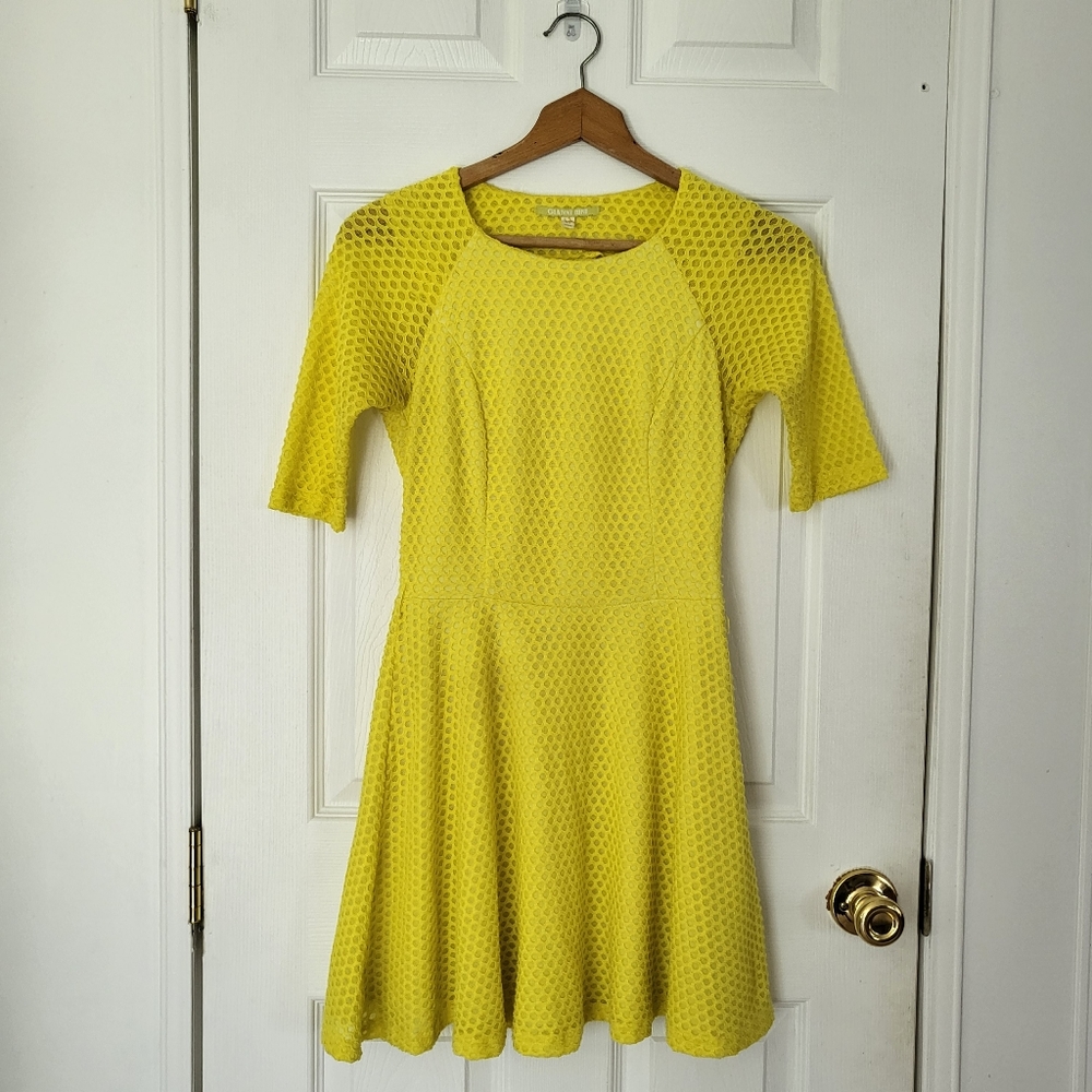 Lemon yellow Gianni Bini mini dress!